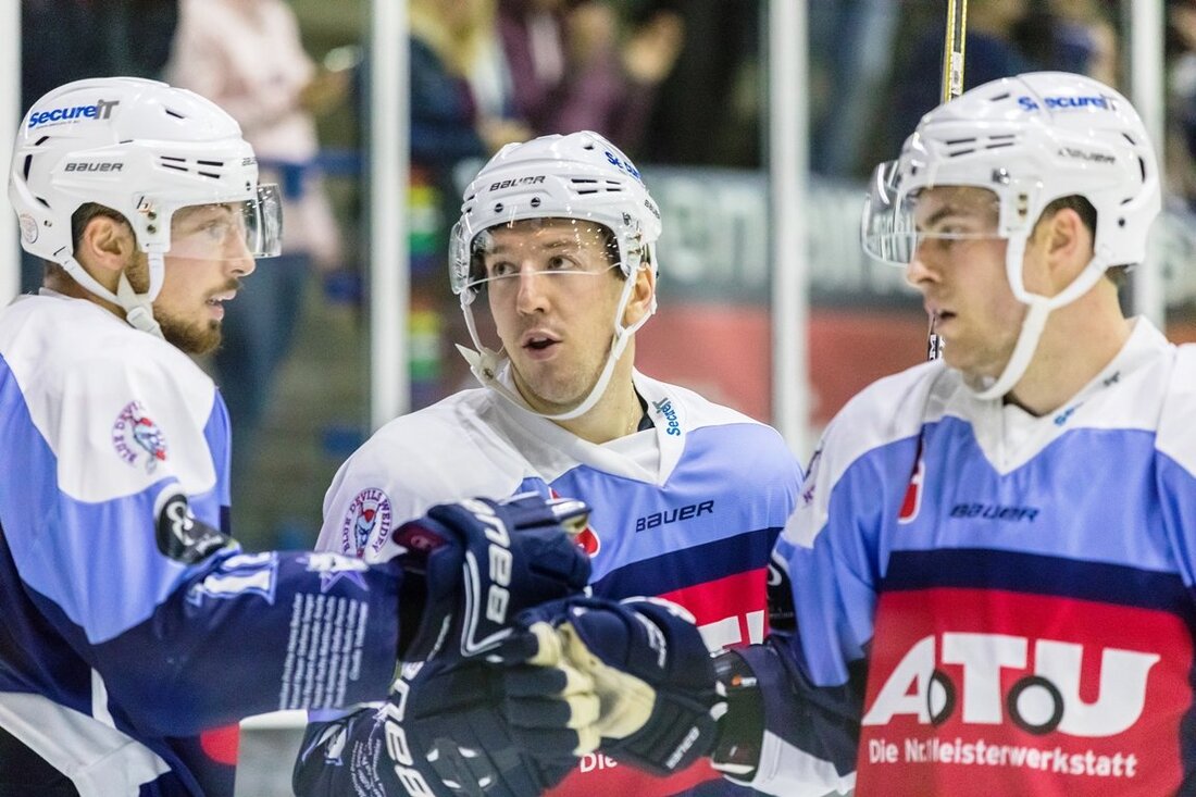 Weiden. Wegen des Blitzeises ist die Partie des 1. EV Weiden gegen Selb, die heute um 20 Uhr in Selb hätte stattfinden sollen, abgesagt.  Wegen der gefährlichen Straßenverhältnisse im Raum Selb [&hellip;]