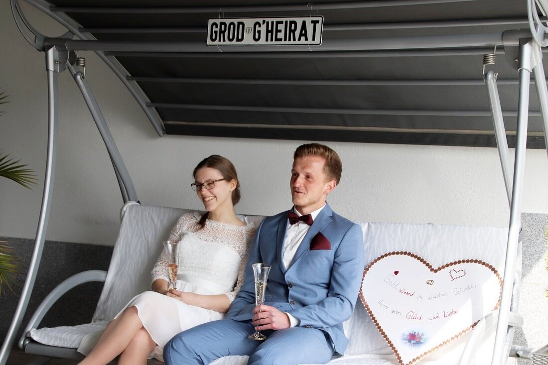 Weiden/Eschenbach. Im Standesamt Weiden wird wieder geheiratet. Wer “Ja” gesagt hat und den Bund fürs Leben eingegangen ist.  25.04.2020 Sarah und Ryan Longnecker, Etzenricht/Grafenwöhr 30.04.2020 Daria Oleksandrìvna Malyhon und Pavlo [&hellip;]