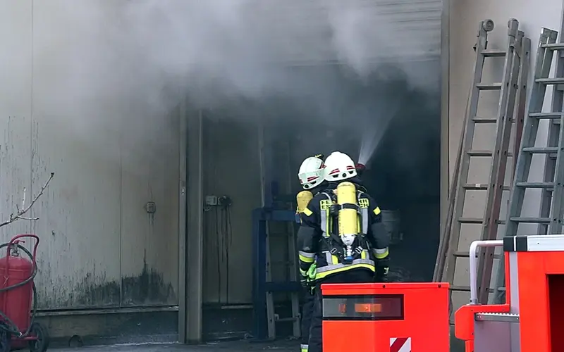Brand einer Lagerhalle in Eschenbach