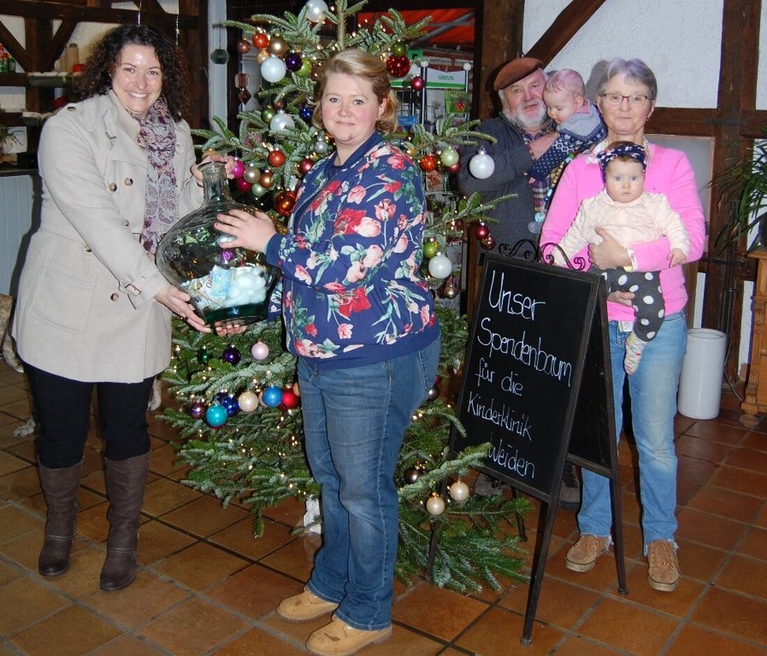 Altenstadt/WN. „Bunter Baum für den Bunten Kreis“ – so lautete das Motto der Spendenaktion, das Familie Sura-Baschnagl in der Weihnachtszeit organisiert hatte. Die Aktion rund um die Eröffnung der Weihnachtsausstellung [&hellip;]
