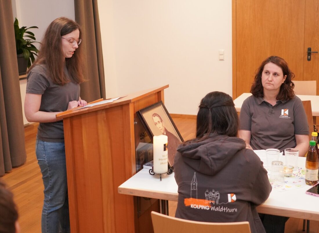 Waldthurn. Das Vereinsleben im vergangenen Vereinsjahr der Kolpingsfamilie Waldthurn war wieder voller Aktionen. Bei der Jahreshauptversammlung im Waldthurner Pfarrheim lassen die Vorsitzenden Andrea Weig, Nina Wittmann und Sophia Bergmann sowie Schriftführerin Katharina Bäumler das vergangene Jahr Revue passieren. 