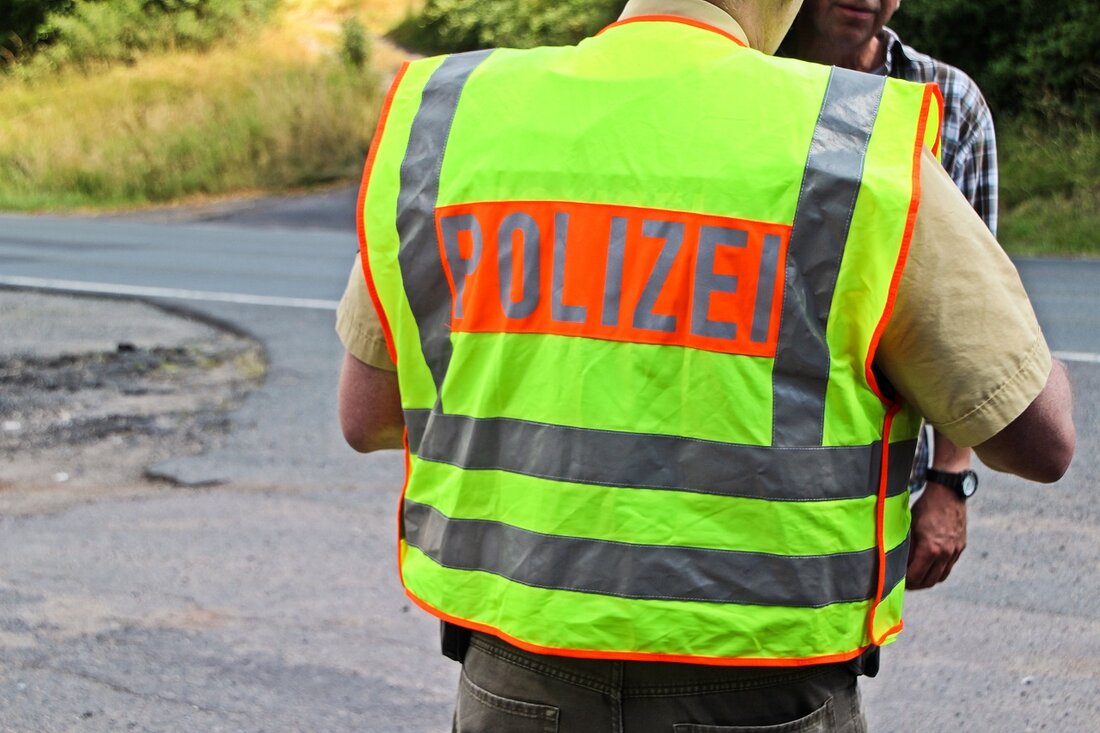 Waldsassen. Da nahm der Familienausflug eine unschöne Wende: Mehrere Anzeigen handelte sich ein Bub (13) aus Baden-Württemberg ein, der mit seiner Mutter, seiner Schwester und seinem Bekannten zu einem Ausflug [&hellip;]