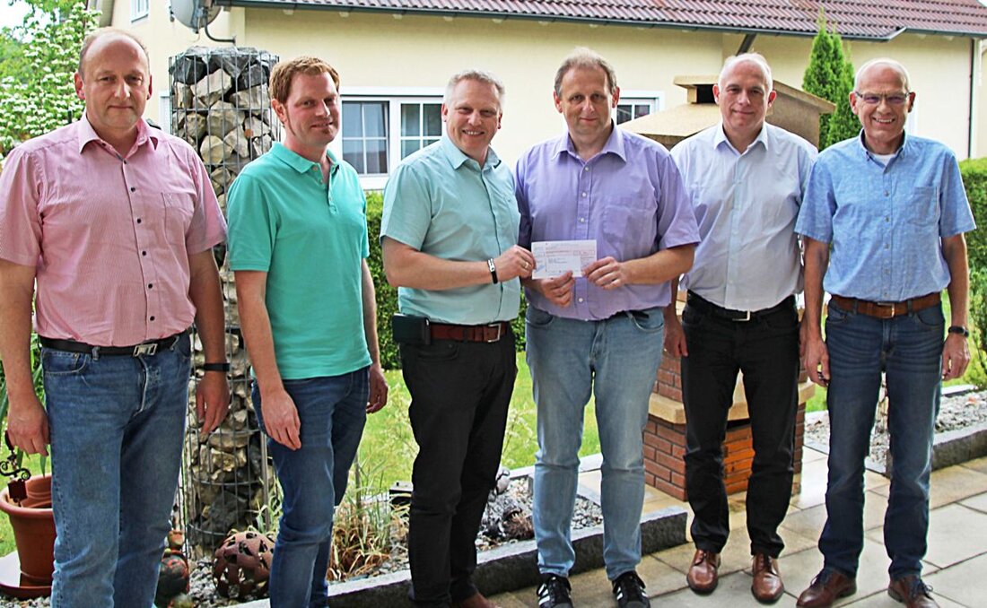 Kirchenthumbach. Im März trafen sich die Marktgemeinderäte in Kirchenthumbach zur Kaltwasser-Grill-Challange. Dabei beschlossen sie, die Spende dem Verein “Hilfe für Anja e.V.” zukommen zu lassen. Jetzt konnten die Gemeinderäte die Spende [&hellip;]