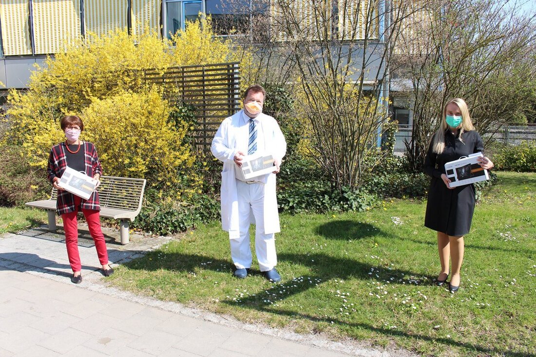 Weiden. Seit mehreren Wochen gelten in den Häusern der Kliniken Nordoberpfalz AG strikte Besucherregelungen. Ab sofort können sich Patienten und Angehörige aber wieder sehen – zumindest digital. Denn der Förderverein [&hellip;]