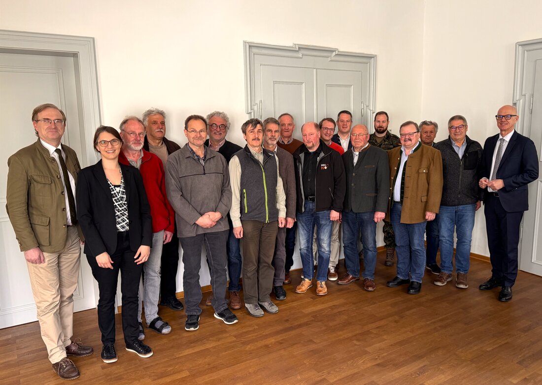 Regensburg. Der Jagdbeirat der Regierung der Oberpfalz startet in eine neue Amtsperiode und nimmt die Arbeit auf. Bei der konstituierenden Sitzung trafen sich die neu Berufenen, um die Regierung fachkundig zu beraten.