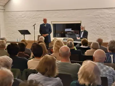Zwanzigerjahre-Klänge verzaubern Publikum in Falkenberg