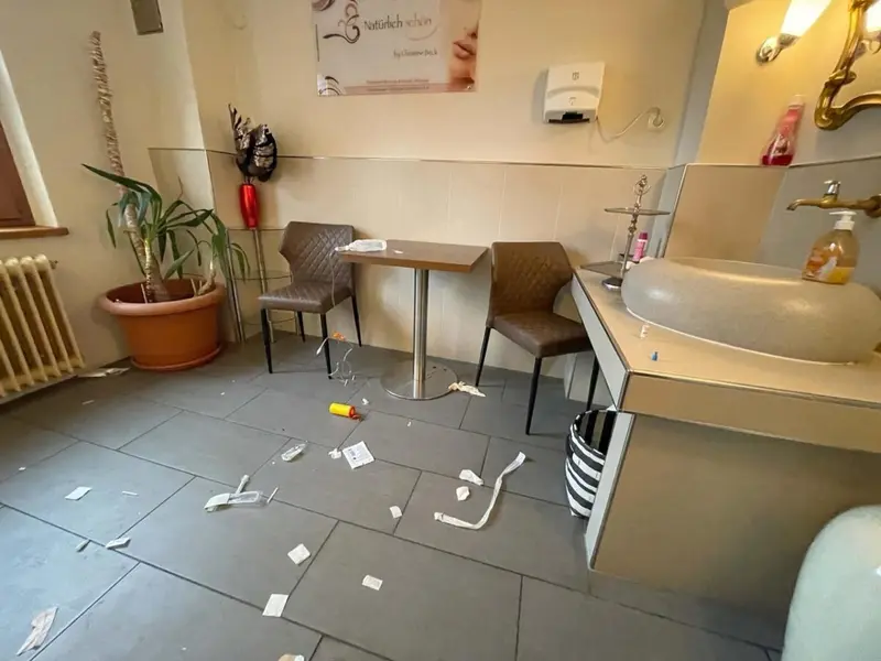 Fünfter Tag Champagner-Prozess: Arzt des Klinikums schildert Kampf um das Leben der Vergifteten