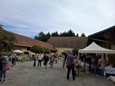 Antiquitäten-Flohmarkt in Guteneck lockt am 25. Mai