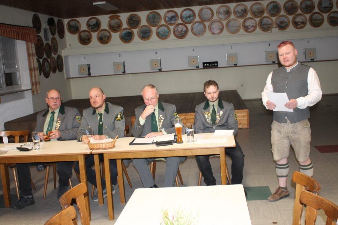 Trabitz. Die Schützengesellschaft „Tannenzweig“ zieht Bilanz: 205 Mitglieder, starke Jugend in der Lichtgewehr-Liga und Erfolge bis zur Landesmeisterschaft. Ab 2027 steigen die Beiträge.