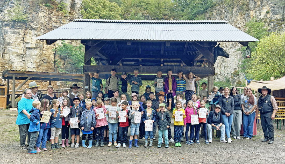 Saltendorf. Beim Kinder-Rodeo des Country- und Westernclubs Wild Bunch erlebten 50 Kinder aus dem Städtedreieck einen Nachmittag wie im Wilden Westen mit Spielen, Goldwaschen und Grillen. Für einige Angebote sind noch Plätze frei.