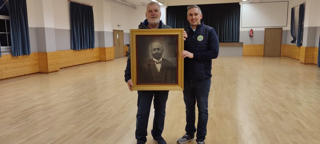 Nur noch wenige Sportvereine verfügen über eine eigene Turnhalle so wie die TSG Mantel/Weiherhammer, die stolz auf diese Sport- und Begegnungsstätte aus der Zeit der Vereinsgründung ist. Vor 100 Jahren wurde die Halle erbaut und erfüllt, nach einigen umfangreichen Sanierungen und Anbauten, immer noch ihren Zweck.