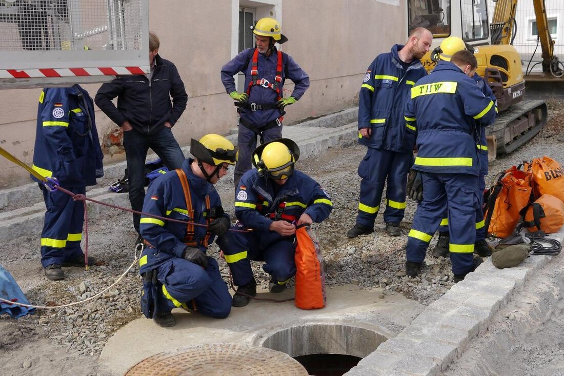 Weiden. Der Ortsverband Weiden des Technischen Hilfswerks (THW) lädt zu einem Infoabend am 27.01.2016 um 19:00 Uhr alle Interessierten – ob jung, jung geblieben oder auch im fortgeschrittenen Alter – [&hellip;]