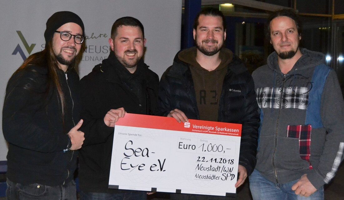 Neustadt/WN. Eigentlich hätte es gar nicht so viel werden sollen. Einen Euro Spende für die Seenotrettung pro Besucher der AfD-Kundgebung in der Neustädter Stadthalle vor rund einem Monat– das war die [&hellip;]