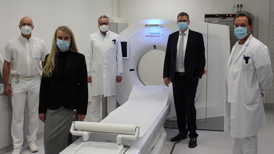 Weiden. Die Lage im Weidener Klinikum bezüglich Patienten mit Covid-19-Erkrankung ist zum Glück weiter stabil. Zusätzlich hilft ein neues CT-Gerät die Versorgung aller Patienten zu beschleunigen.  Weiterhin ist die Lage [&hellip;]