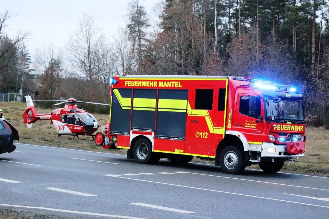 Pechbrunn. Am Dienstag ergab ein Verkehrsunfall einen hohen Sachschaden im sechsstelligen Bereich. Zwei der Beteiligten musste mit dem Hubschrauber ins Klinikum geflogen werden.