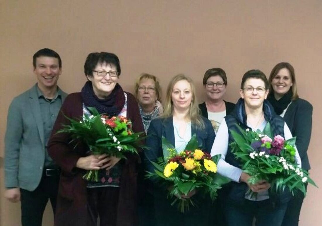 Vohenstrauß. Genau 105 Jahre Erfahrung standen bei der Ehrungsfeier für langjährige Mitarbeiterinnen am Krankenhaus Vohenstrauß im Mittelpunkt. Denn genau auf diese Zeit, in der das Handeln zum Wohl des Patienten [&hellip;]