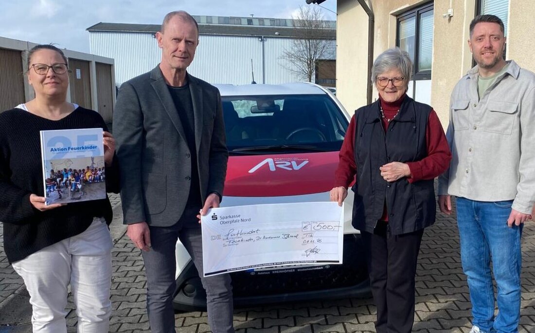 Tirschenreuth. Der ARV Oberpfalz hat den Erlös des Nikolausdienstes aufgestockt und 500 Euro an das Projekt Feuerkinder gespendet. Die Übergabe fand im ARV Pflegedienst statt.