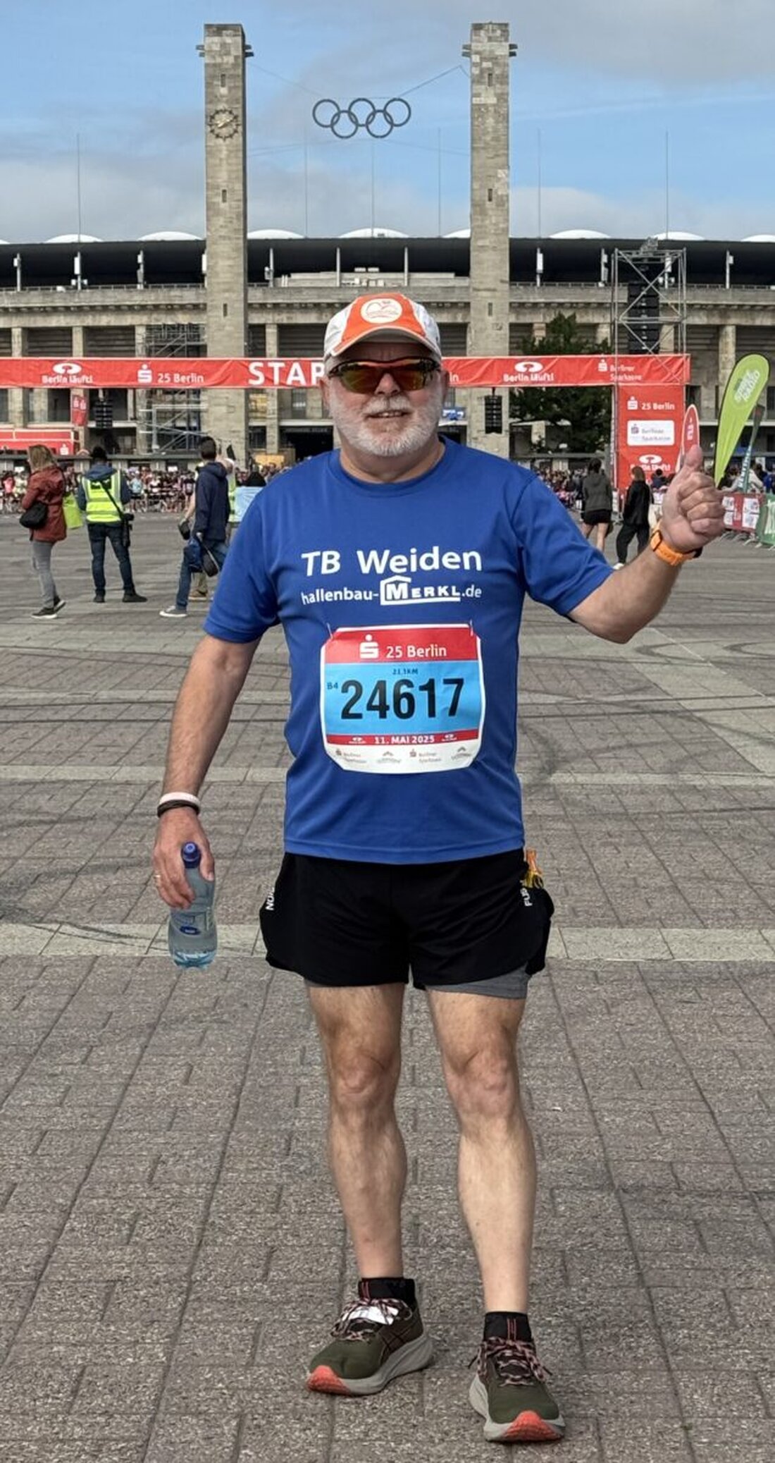 Weiden/Berlin. Über 14.000 Läufer aus 80 Nationen nahmen am Berliner Citylauf „S 25“ teil, darunter Ludwig Kreutzer aus Weiden, der den Halbmarathon absolvierte.