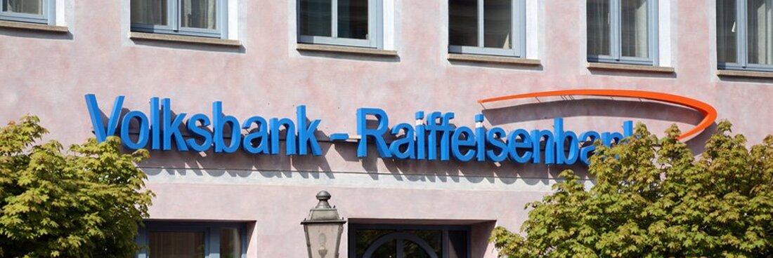 Amberg/Weiden. Die geplante Fusion der VR-Bank Amberg mit der Volksbank Nordoberpfalz bietet seit der Bekanntgabe heute einigen Gesprächsstoff. Hier die Statements der Oberbürgermeister der betroffenen Städte: OB Michael Cerny, Amberg: [image id=29481 width=”150″ [&hellip;]