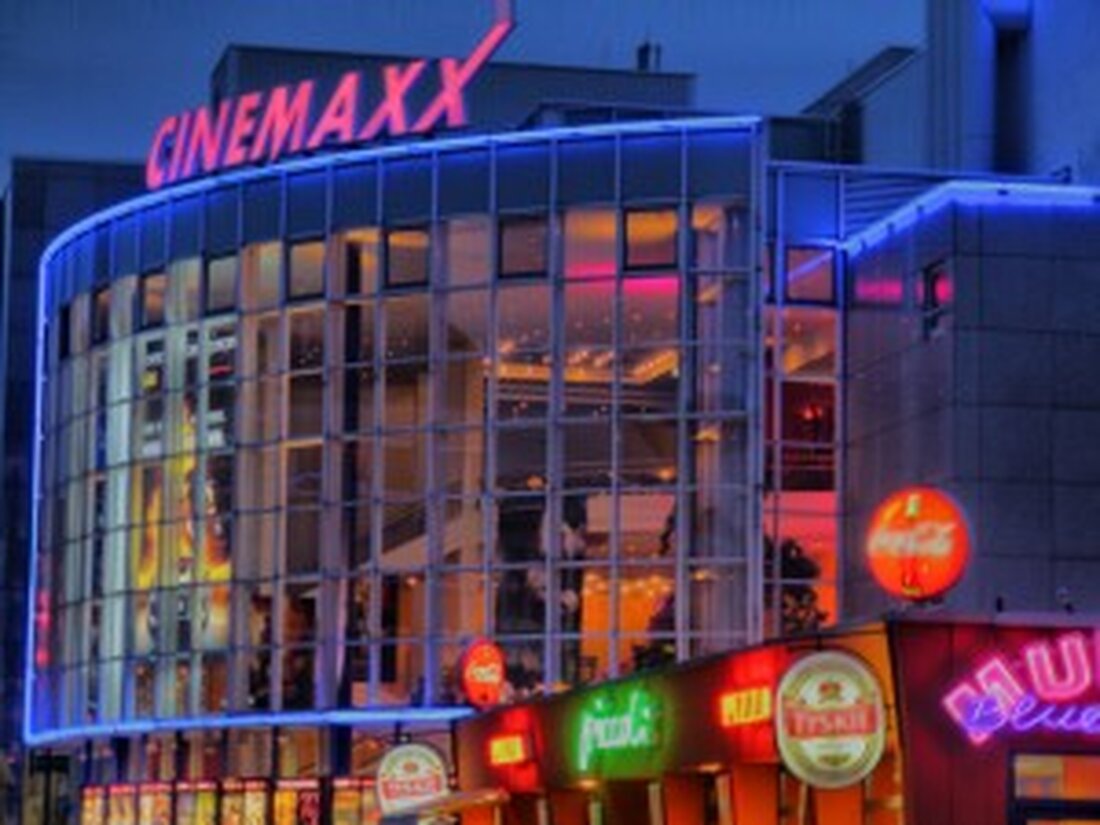 Weiden. Das Vorhaben Multiplex-Kino mit mehreren Sälen auf der geplanten Stadtgalerie ist gescheitert (wir berichteten). Einige Weidner wollen sich aber mit der Vorstellung nicht abfinden, dass in Ihrer Stadt kein [&hellip;]