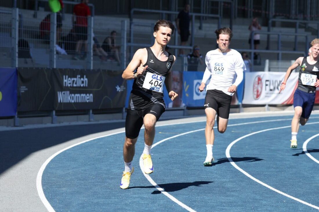 Kemnath. Bei den Deutschen U16-Meisterschaften in Bochum-Wattenscheid stürzt Sprinter Ben Haberkorn kurz vor dem Ziel über 300 Meter und verpasst Bronze, glänzt aber mit persönlicher Bestzeit und starken 100 Metern.