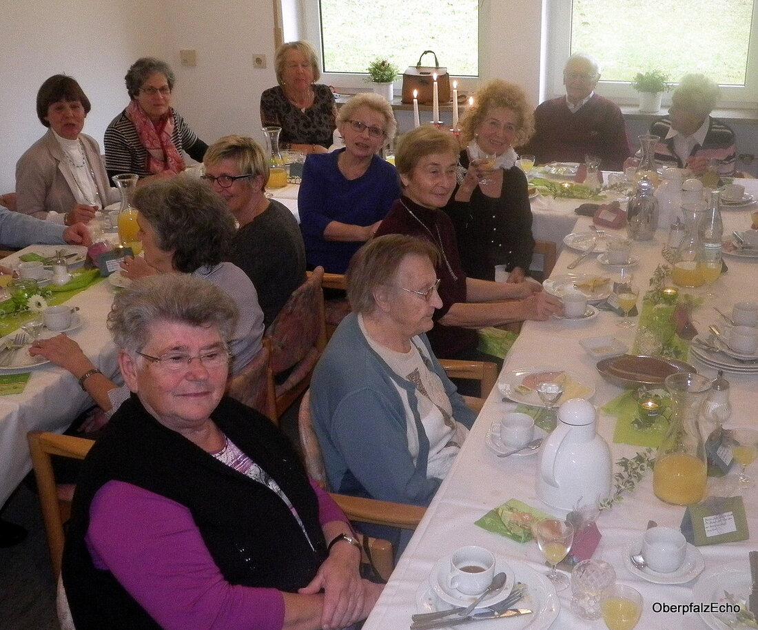 Neustadt/WN. „Vielen Dank, dass Sie durch Ihr Wirken unser Haus um ein Vielfaches bunter machen.“ Mit diesen Worten begrüßte Stefanie Schricker, die Leiterin des Caritas Seniorenheims St. Martin, ehrenamtliche Helfer [&hellip;]