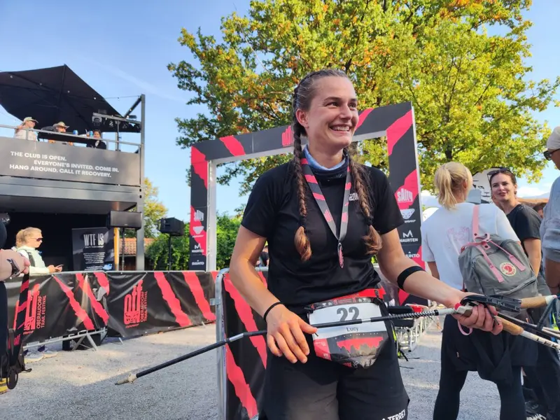 Meilenstein in den Alpen: Oberpfälzer Ultraläuferin Lucy Glökler bezwingt die 100-Kilometer-Marke