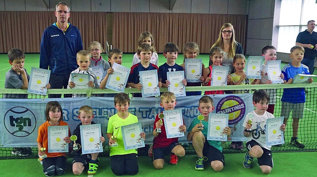 Neunkirchen. Tolle und teilweise hochklassige Spiele haben die insgesamt 18 Kinder gezeigt, die am Sonntag in der Halle der Tennis-Gemeinschaft (TG) Neunkirchen beim Talentino-Kleinfeld-Cup an den Start gegangen sind. Von Stephan [&hellip;]