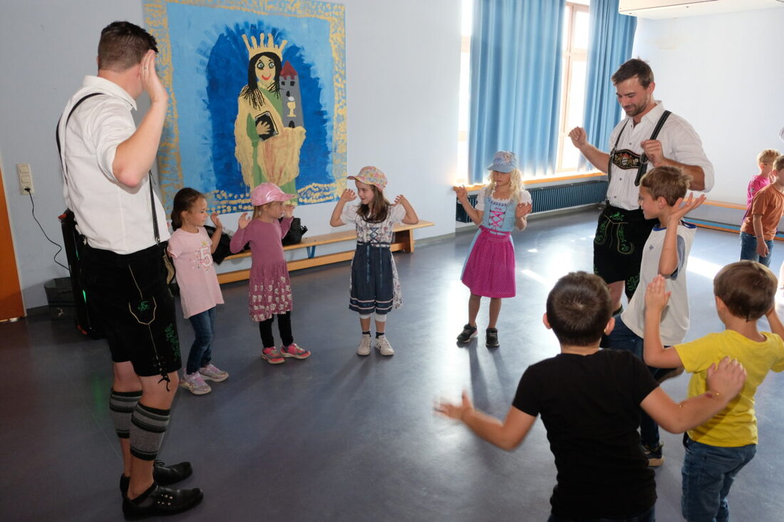 Speinshart. Zum 20-jährigen Jubiläum des Kita-Fördervereins gab es eine Fest mit Oktoberfest-Flair, bei dem die Unterstützung des Kindergartens gefeiert wurde. Die Feier bot Kindern und Eltern zahlreiche Aktivitäten und Unterhaltung.
