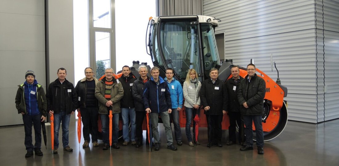 Tirschenreuth. Neben aktuellen Themen und Besichtigung der neuen Salzhalle konnte eine Führung durch die Fertigungshallen der Hamm AG angeboten werden. Nach einer kurzen Präsentation der Firma und aktueller Produktentwicklungen im Bereich [&hellip;]