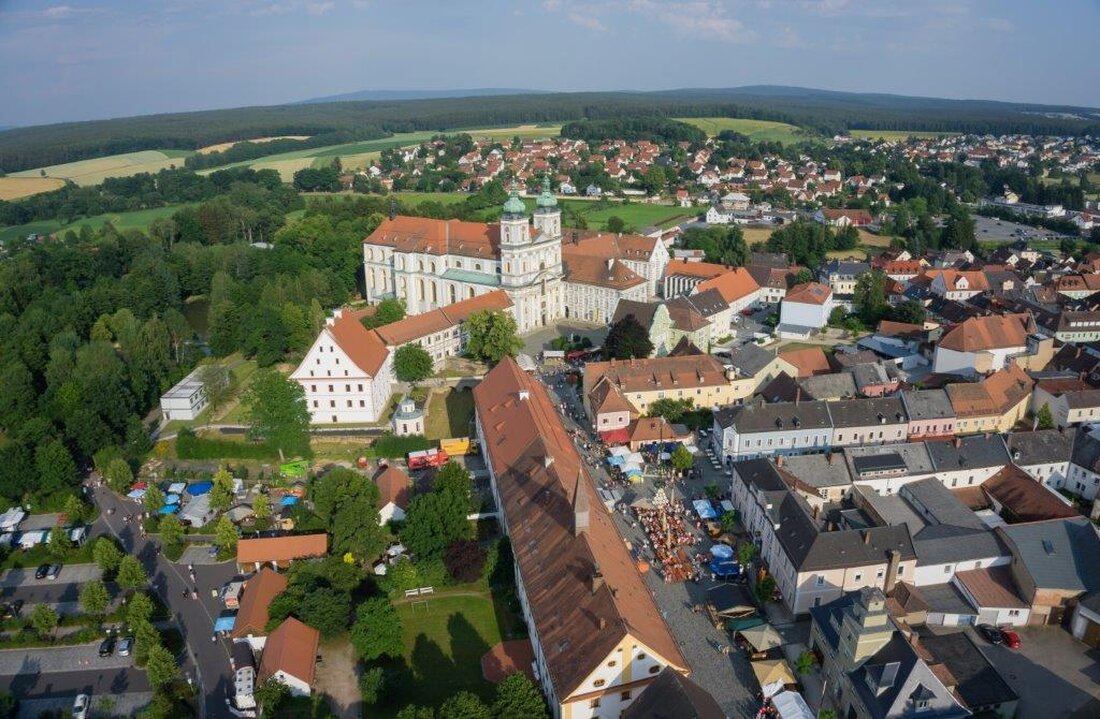 Weiden / Tirschenreuth / Neustadt/WN. Die kulturelle Vielfalt in Bayern ist groß. Damit das so bleibt, fördert die Staatregierung jährliche mehrere Dutzend Kunstprojekte aus dem sogenannten Kulturfonds. Mit dem Kunsthaus [&hellip;]