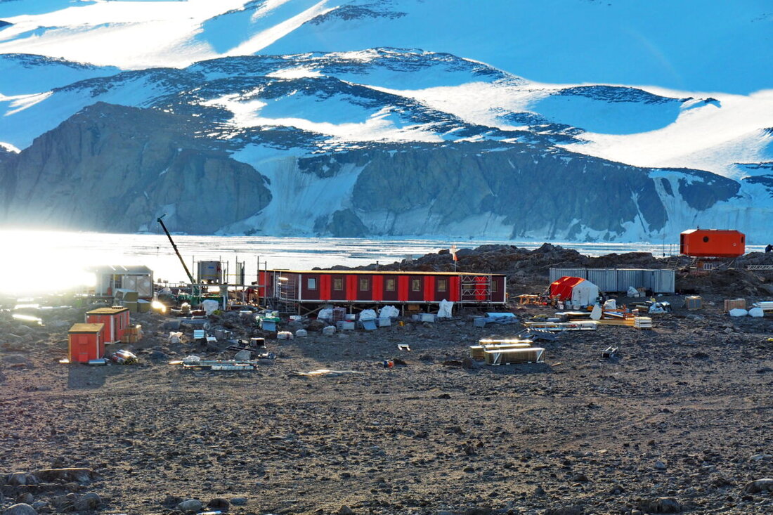 Amberg. GRAMMER Solar berichtet von erfolgreichem Einsatz seiner SolarLuft-Systeme auf der Antarktis-Forschungsstation "Gondwana" seit acht Jahren, ohne Reparaturbedarf.