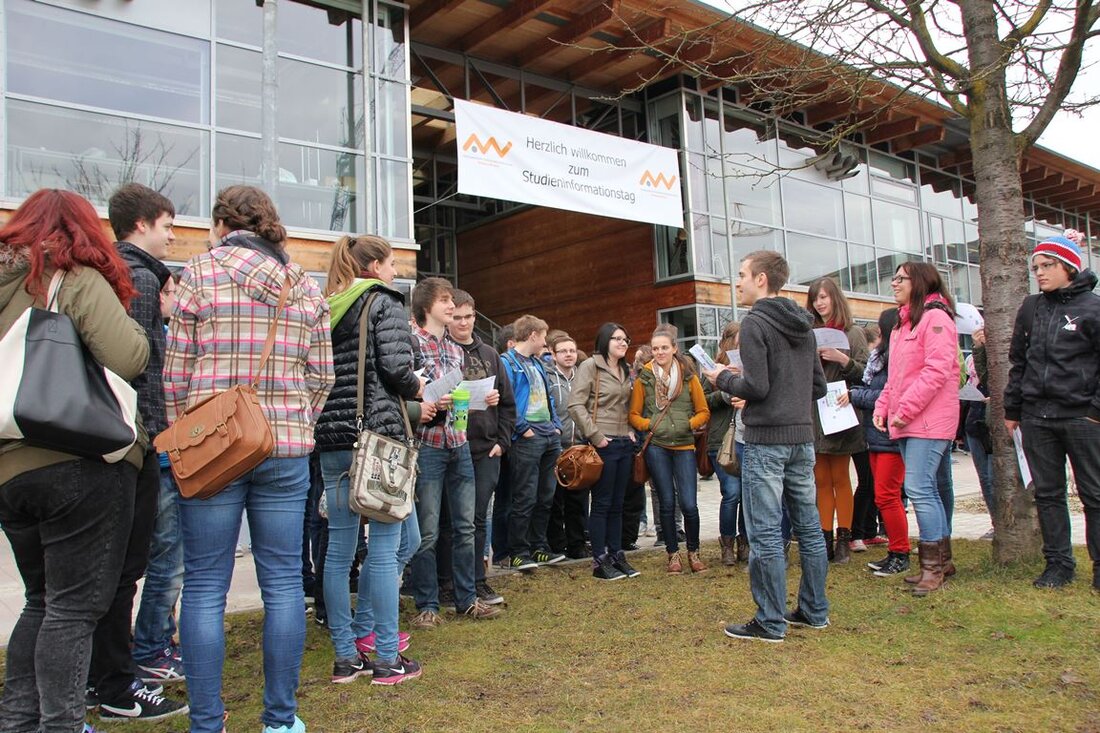 Weiden/Amberg. Für Schüler stellt sich nach dem Abitur immer die Frage: Was jetzt? Die OTH Amberg-Weiden bietet dafür einige Möglichkeiten. Was genau man dort machen kann und wie alles abläuft, [&hellip;]
