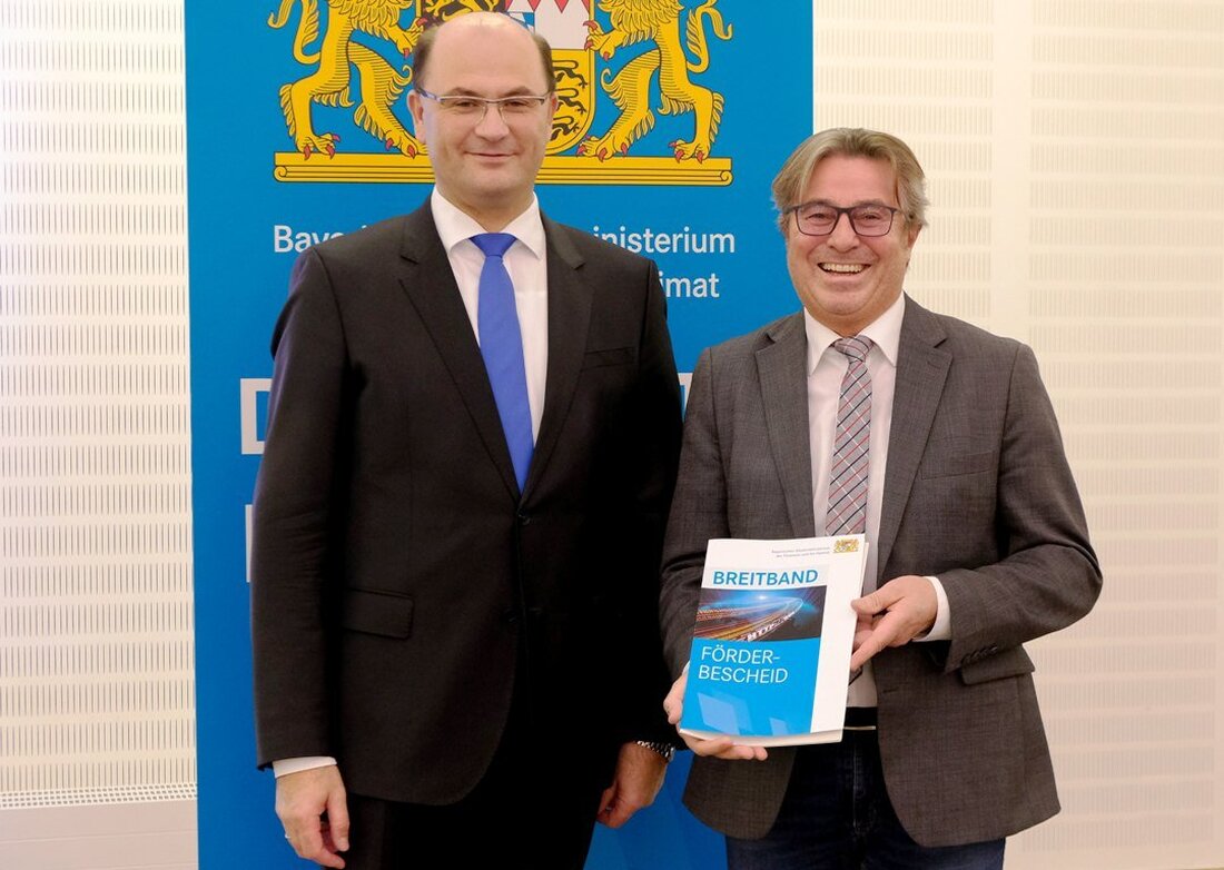 Eslarn. „Auf dem Weg zur Datenautobahn. Der Ausbau von schnellem Internet läuft in Bayern auf Hochtouren. 21 Gemeinden im Regierungsbezirk Oberpfalz erhalten insgesamt rund 12,3 Millionen Euro Förderung“, freute sich [&hellip;]