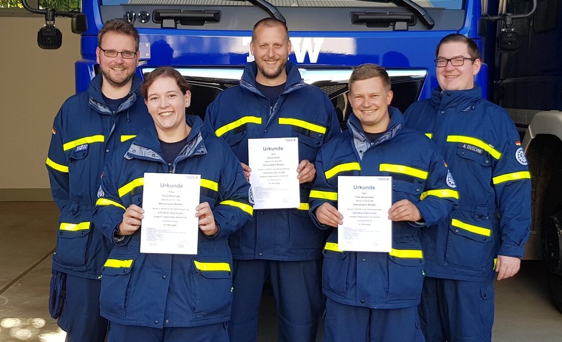 Weiden. Das Technische Hilfswerk (THW) in Weiden gratuliert drei frischgebackenen Helferinnen und Helfern zur Erlangung ihrer Einsatzbefähigung. Nach rund acht Monaten intensivem Training mussten diese bei der Grundausbildungsprüfung im Ortsverband [&hellip;]