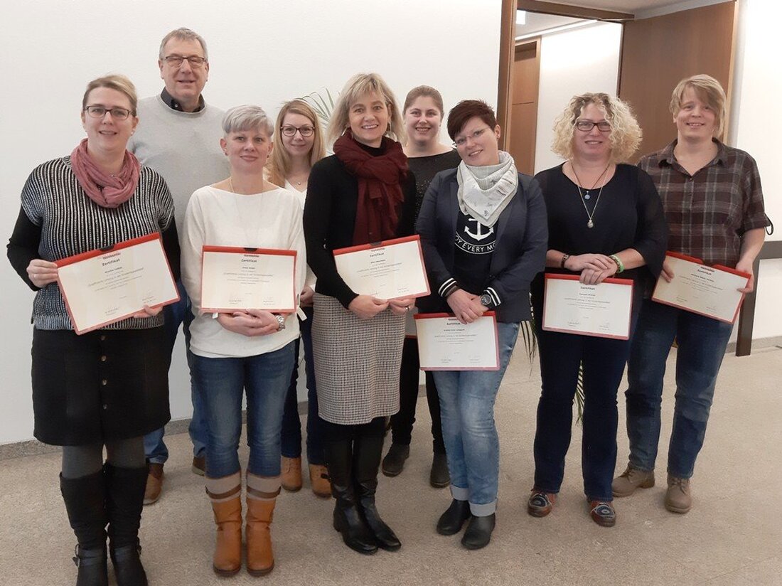 Tirschenreuth. Die Leitung einer Kindertageseinrichtung ist eine anspruchsvolle Aufgabe, die Herausforderungen und Anforderungen unterschiedlichster Art vereint. Um den Leitungsaufgaben gerecht zu werden, wurde im Herbst 2017 eine Qualifizierung durch die [&hellip;]