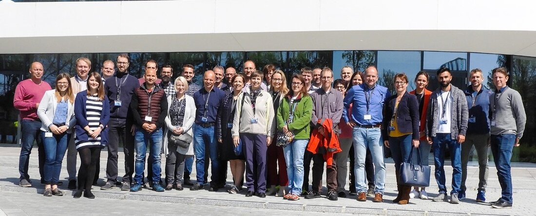 Weiherhammer. Welche Kompetenzen brauchen Schülerinnen, Schüler und Auszubildende, um in der modernen Arbeitswelt erfolgreich zu sein? Welche Anforderungen stellt die Digitalisierung an Schule und Ausbildung? Diese und viele andere Fragen [&hellip;]