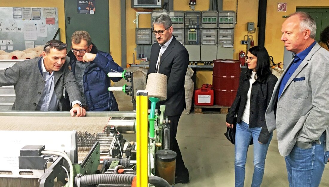 Tirschenreuth. In ihrer Wintersitzung diskutierten die Unternehmerinnen und Unternehmer des IHK-Gremiums Nordoberpfalz über die Flächenpolitik des Freistaats. Im Kern der bayerischen Flächensparoffensive steht die Festschreibung eines Richtwertes von fünf Hektar [&hellip;]