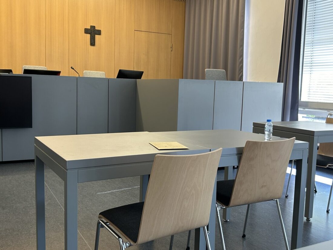 Weiden/Wöllershof. Ein schwieriger Fall ist gerade abgeschlossen. Der nächste steht schon vor der Tür. Im Juli verhandelt das Landgericht Weiden erneut wegen Taten innerhalb des Bezirkskrankenhauses Wöllershof. Eine 20-jährige Frau soll versucht haben, ihre Mitpatientinnen zu erdrosseln.