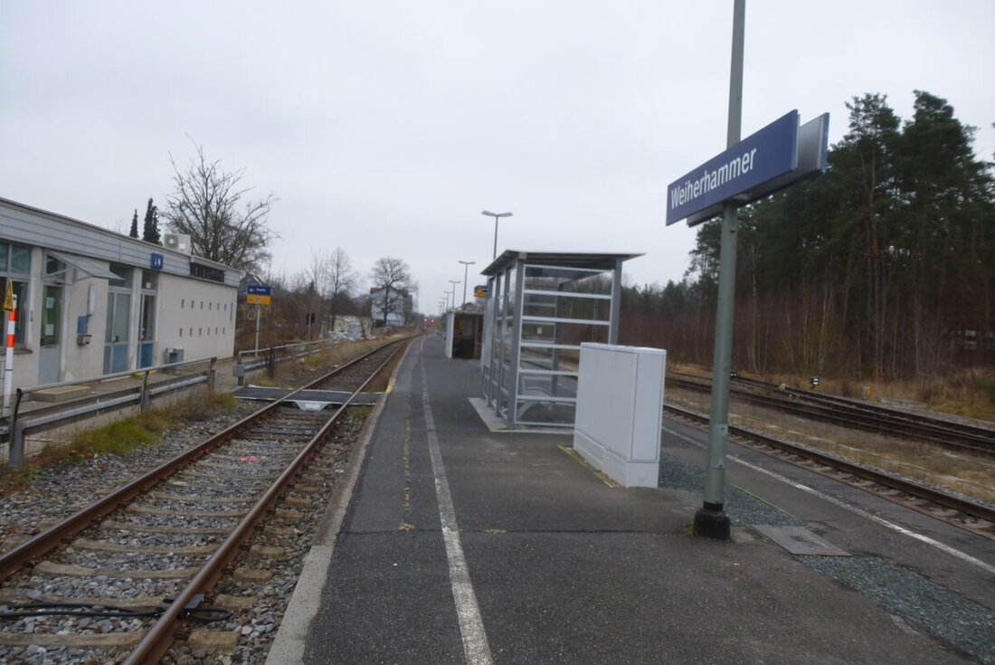 Weiherhammer. Der Bahnhof Weiherhammer erhält einen barrierefreien Ausbau. Der Freistaat Bayern lässt sich diesen vier Millionen Euro kosten.