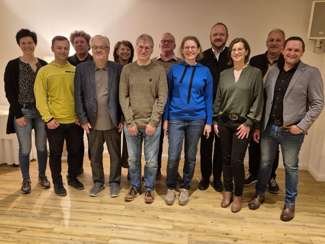 Tännesberg. Bei der Jahreshauptversammlung des CSU-Ortsverbands wurden Neuwahlen durchgeführt und Stephanie Kuchlbauer erneut als Vorsitzende bestätigt. Landrat Andreas Meier sprach über aktuelle Kreisthemen.