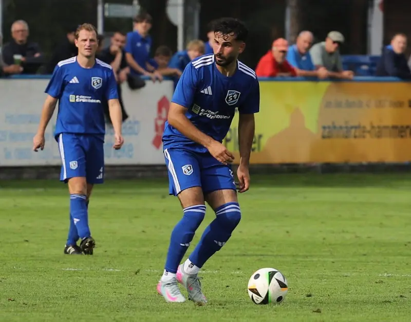 Starker Auftakt bringt Etzenricht Derbysieg in Weiden