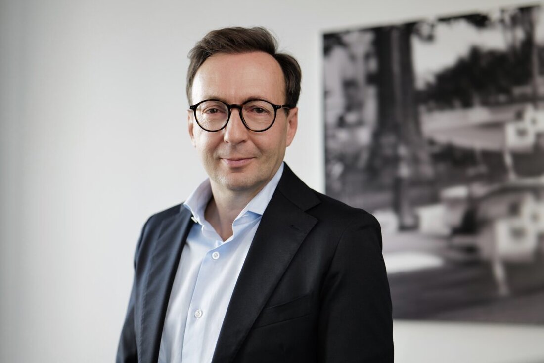 Luhe-Wildenau. Nach dem Insolvenzantrag bei Höhbauer gibt es erste Signale für die Beschäftigten: Die Gehälter der rund 325 Mitarbeiter sind bis Ende November gesichert. Insolvenzverwalter Volker Böhm sieht grundsätzlich gute Voraussetzungen für eine Sanierung.