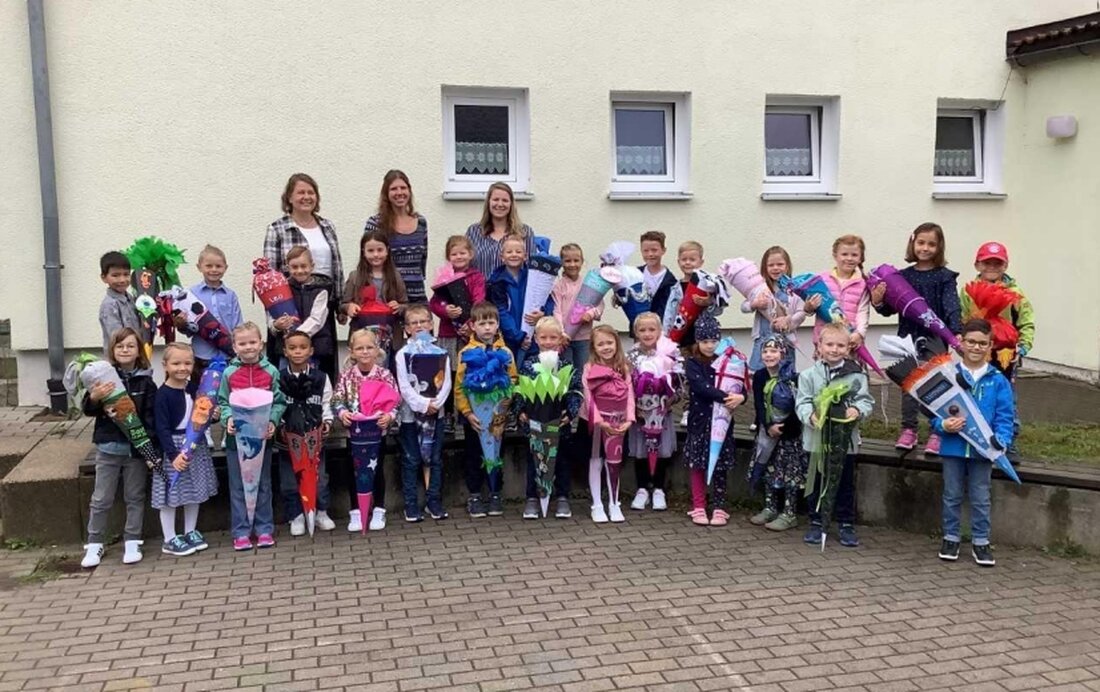 Bechtsrieth. 28 Erstklässler starteten am 10. September 2024 in das neue Schuljahr an der Grundschule Bechtsrieth in jahrgangsgemischten Klassen.