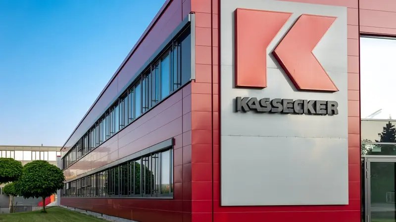 Starkes Wachstum in bewegten Zeiten: Kassecker auf stabilem Kurs