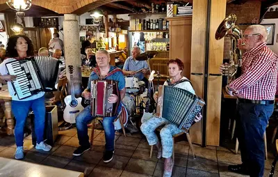 Musikantentreffen begeistert im Alten Schuster in Weiden