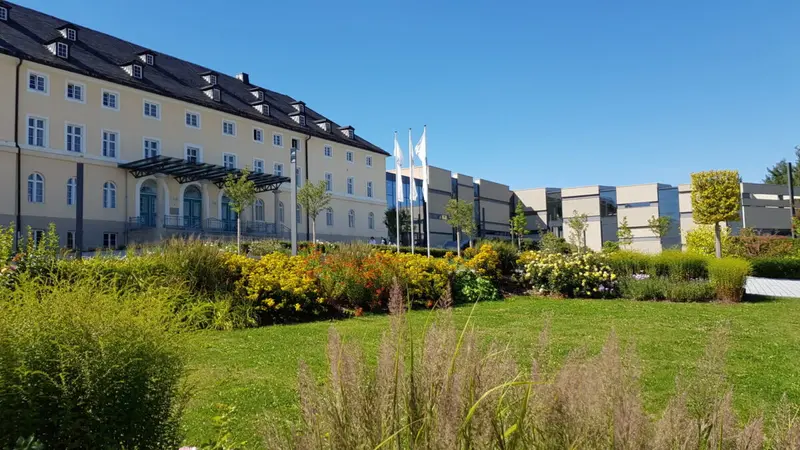 Freistaat springt ein: Bad Alexandersbad entgeht vorerst der Zahlungsunfähigkeit