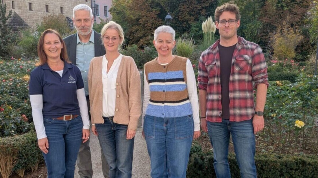 Amberg-Sulzbach. Beim 30. Forum Frühe Hilfen stellten die KoKi von Landkreis und Stadt Amberg die Krisendienste Bayern vor und betonten ihre Bedeutung. 2025 zählte die Leitstelle Oberpfalz mehr als 8.000 Telefonkontakte.