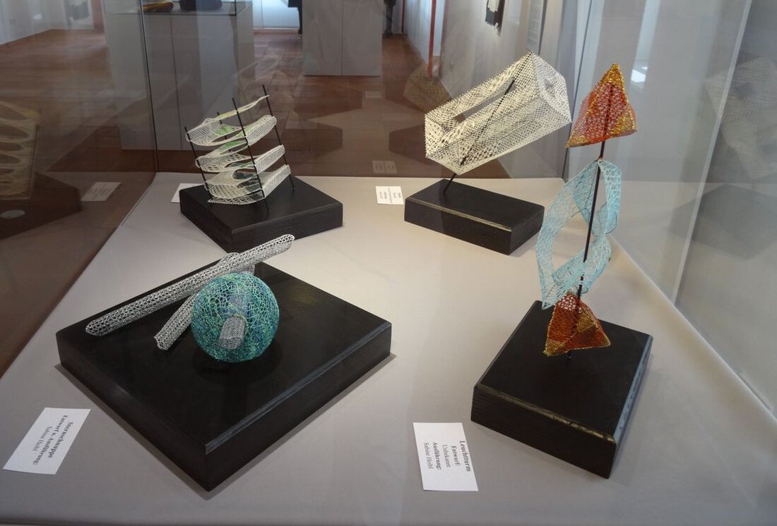 Tirschenreuth. Es ist ein wahres Sommermärchen: die erfolgreiche Sonderausstellung „Der Weg der Klöppelspitze – von der Tradition zur Moderne“ im MuseumsQuartier Tirschenreuth (MQ). Bei der Spitzen-Schau der Künstlerin Sabine Heibl [&hellip;]