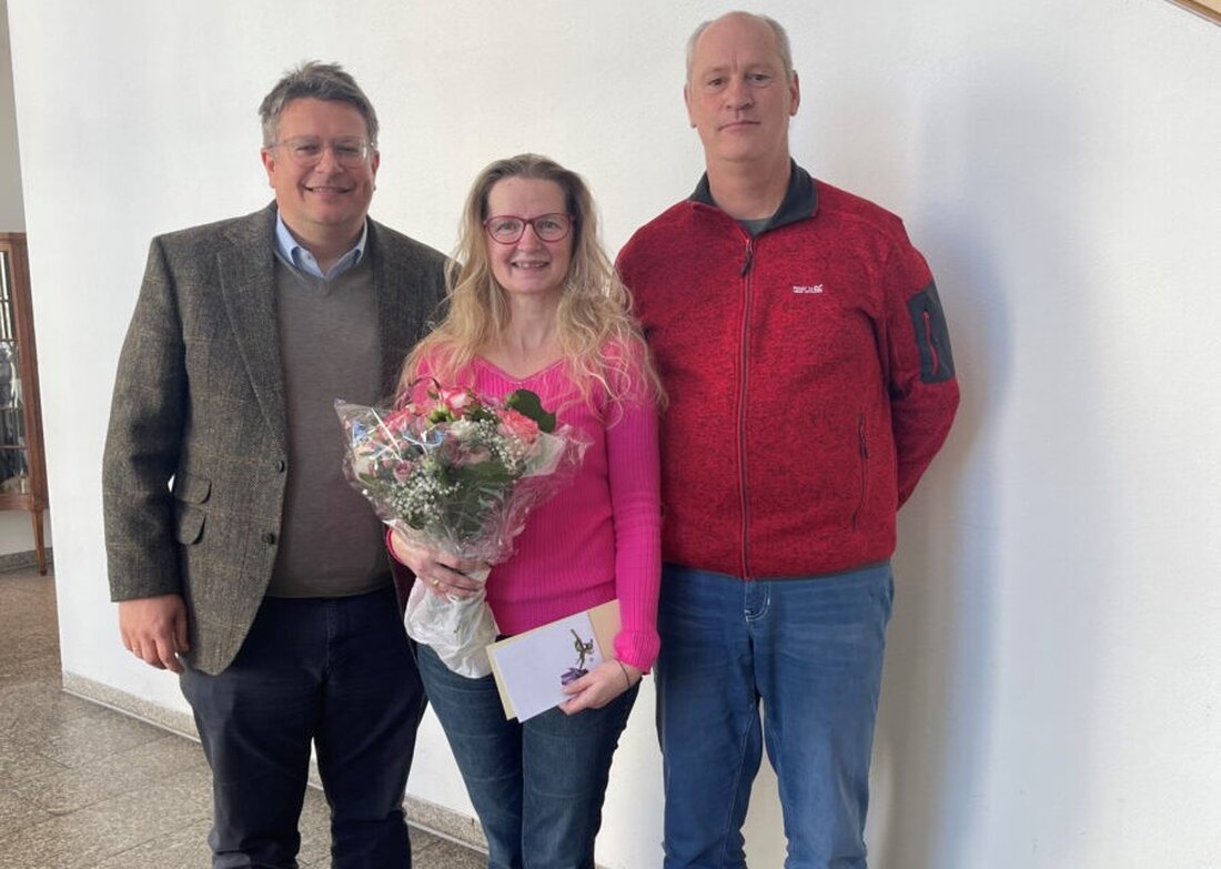 Wiesau. Alexandra Spachtholz feiert 30 Jahre Tätigkeit beim VdK Kreisverband Tirschenreuth-Kemnath. Bei einer Feier wurde ihr für langjährige Treue und Engagement gedankt.